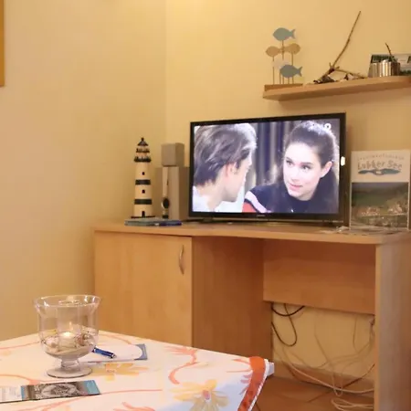 4 Sterne Bernstein Mit Terrasse Und Sauna 로베