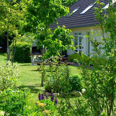 아파트 4 Sterne Bernstein Mit Terrasse Und Sauna 로베